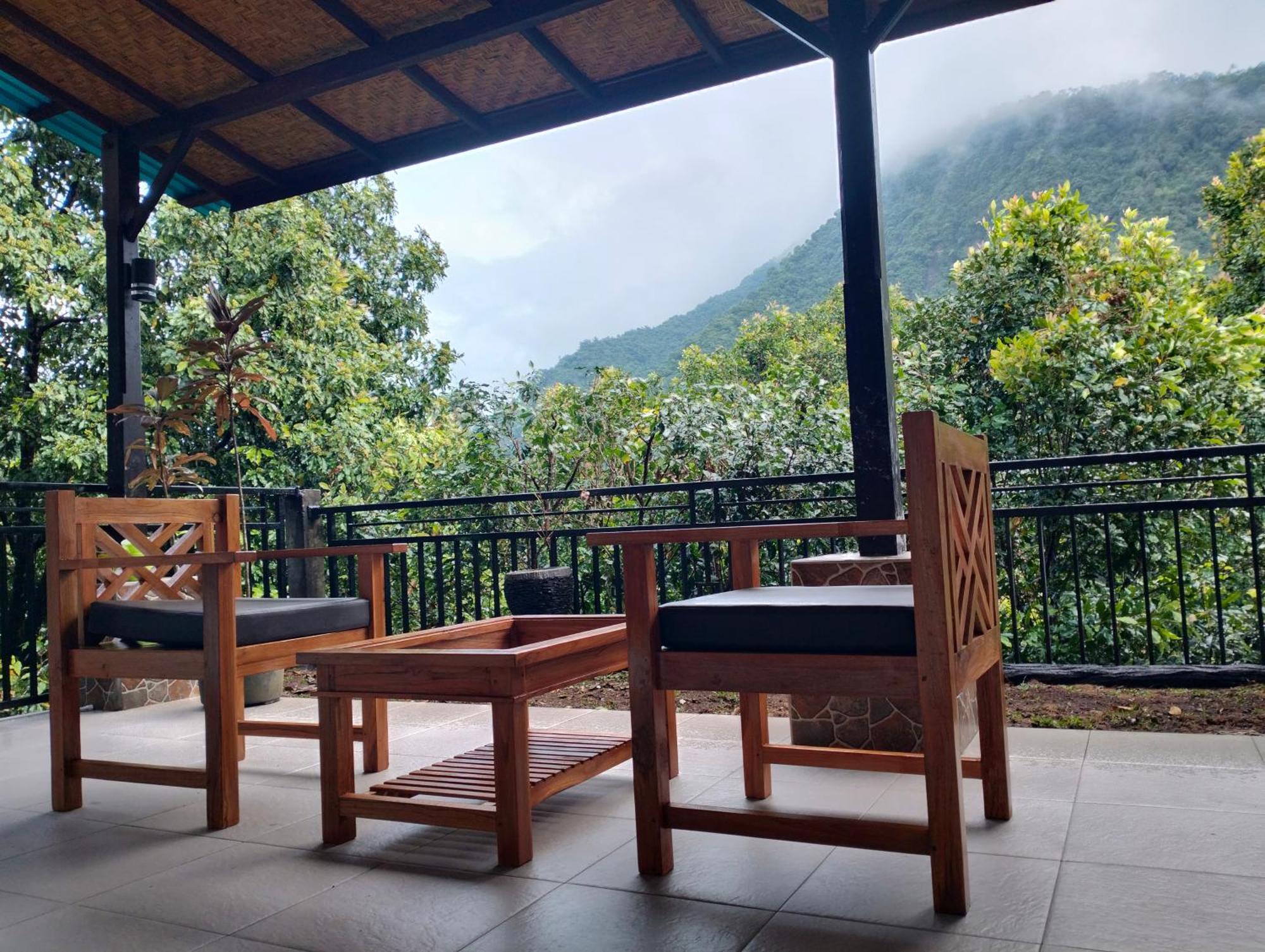 Sugi Gede Homestay Singaraja Oda fotoğraf